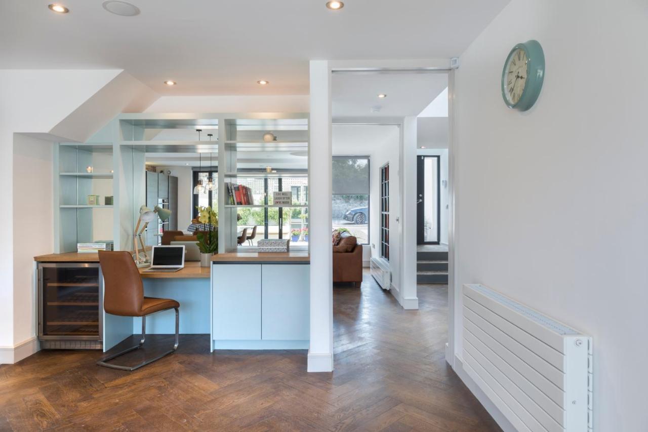 The Van Morrison Suite - Hiphipstay Dublin Exterior photo