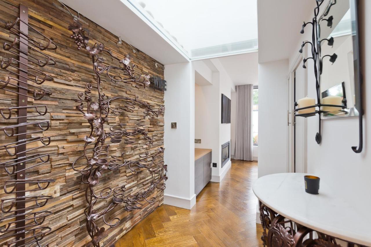The Van Morrison Suite - Hiphipstay Dublin Exterior photo